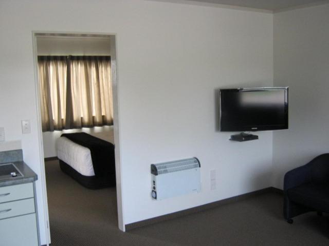 Champers Motor Lodge Gisborne Room photo