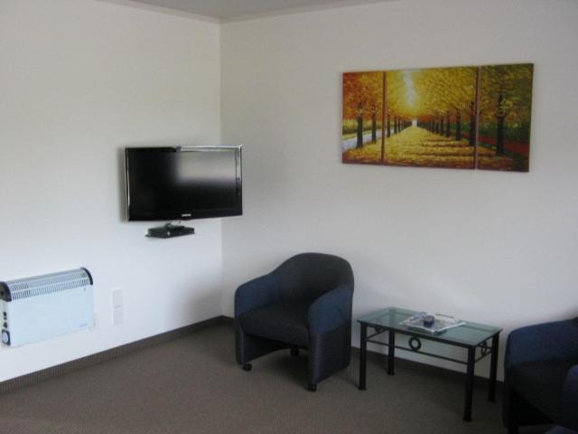 Champers Motor Lodge Gisborne Room photo